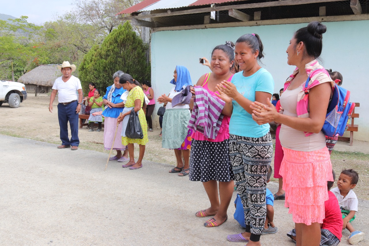 Llevan brigadas de salud a mujeres de zona Tének Noticias de San Luis