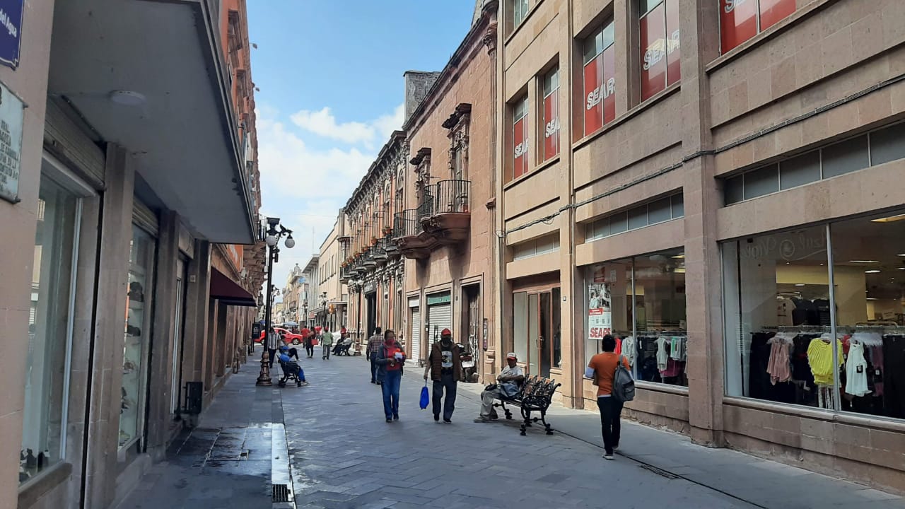 Mantiene Ayuntamiento de SLP ordenamiento comercial en Centro Histórico