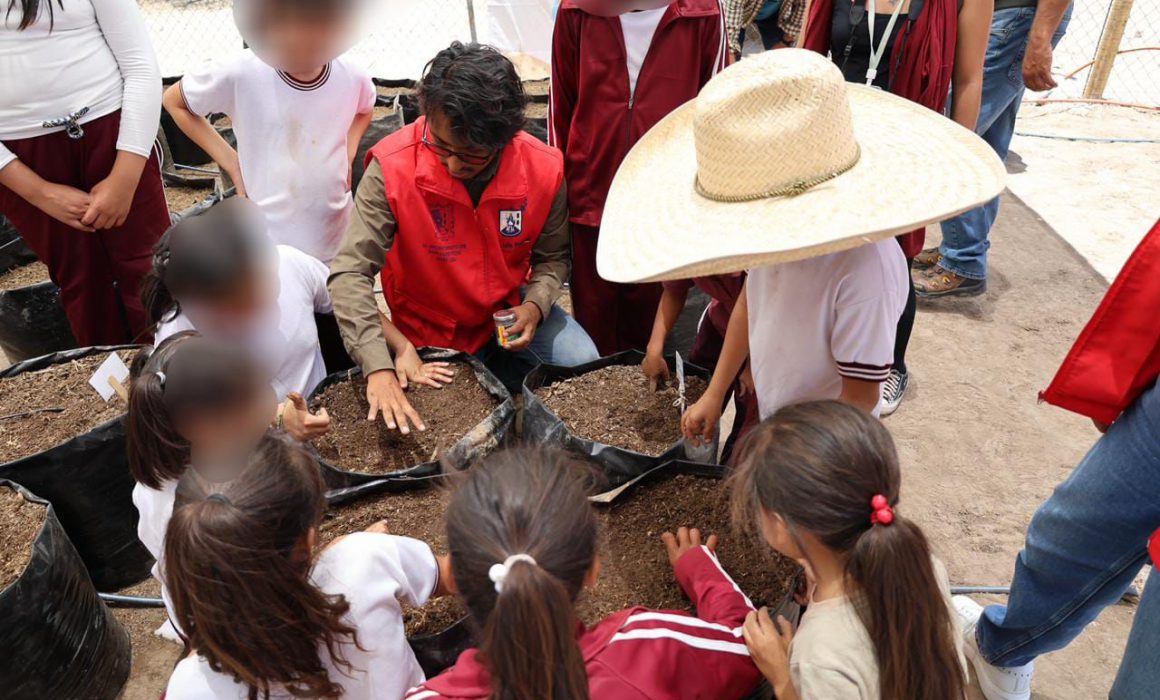 Proyecta Dif Municipal De Sl Lograr Huertos Comunitarios En