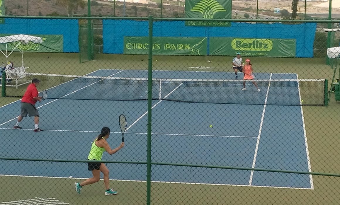 Se coronan en torneo de dobles mixtos Daniel y Carolina Betancourt -  Noticias de San Luis Potosí