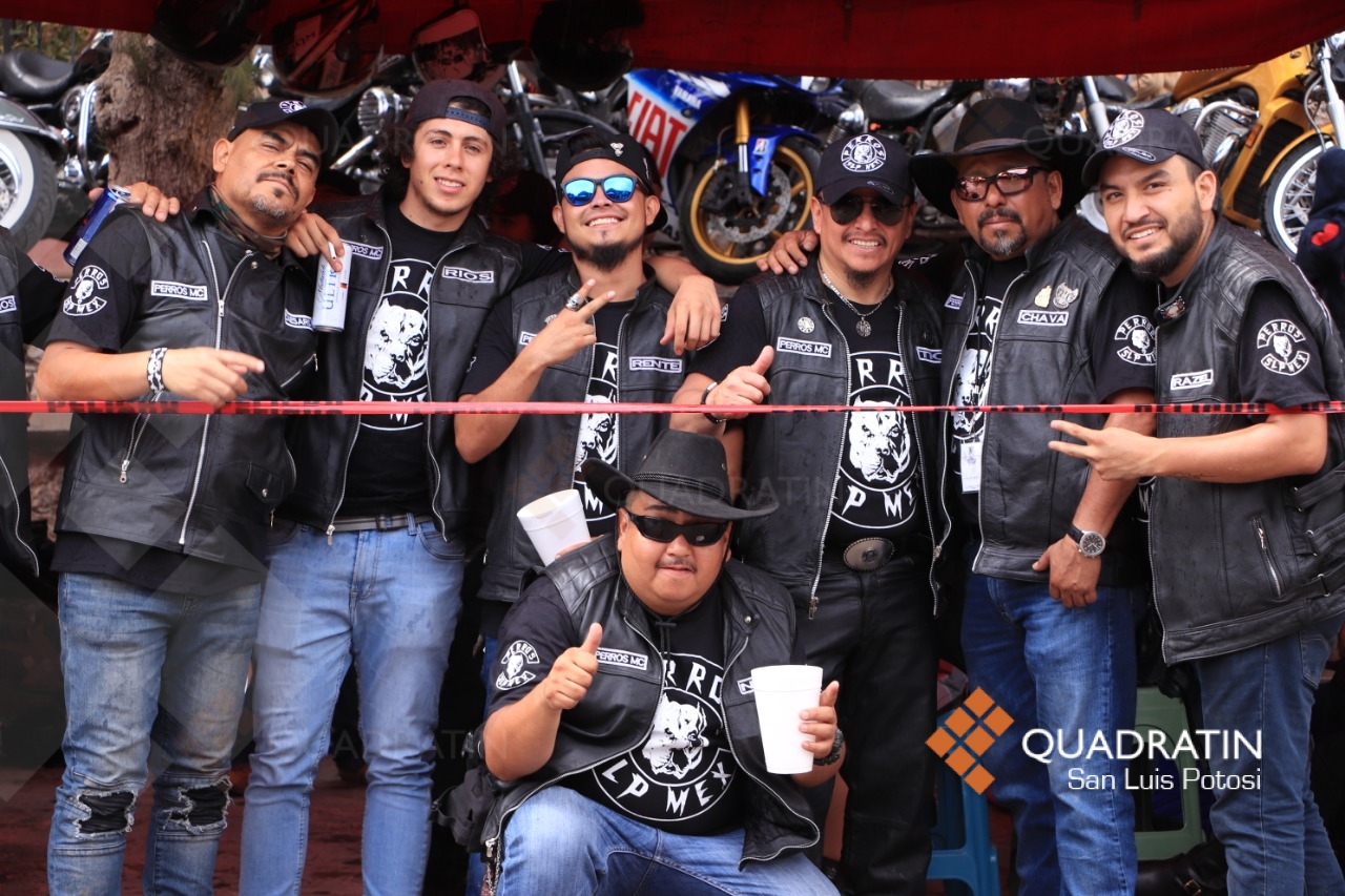 Moto Club Perros festejó su 17 aniversario en Cerro de San Pedro - Noticias  de San Luis Potosí