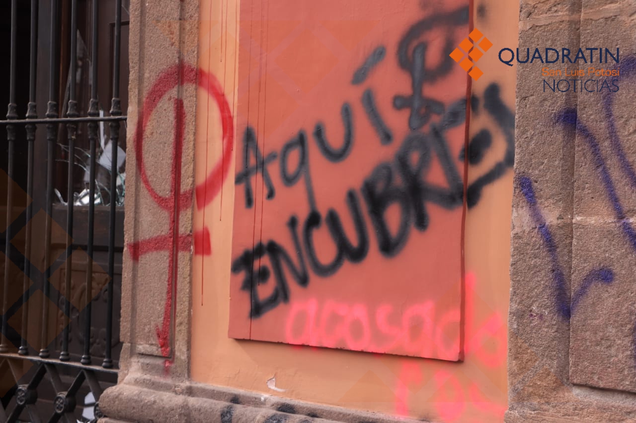Termina vandalizada la UASLP en marcha del 8M - Noticias de San Luis Potosí