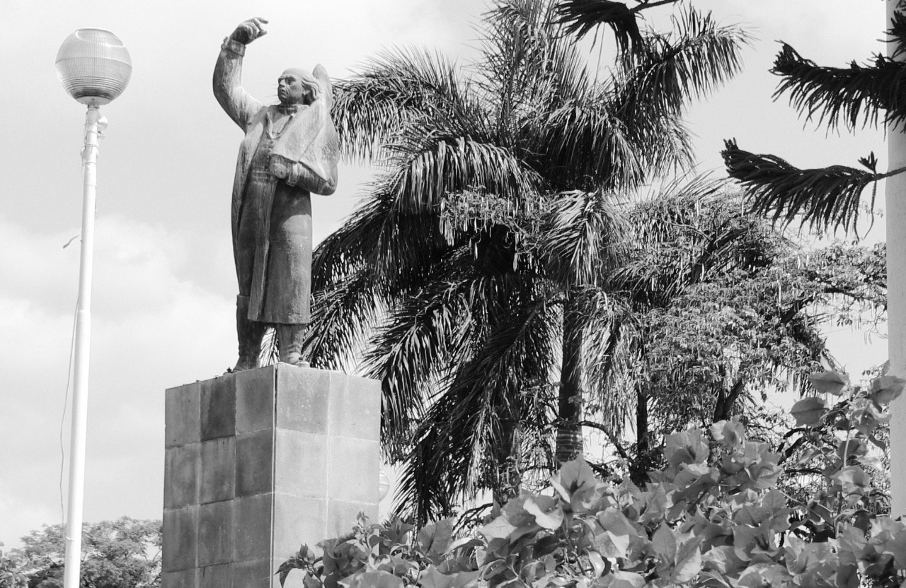 La historia del monumento a Miguel Hidalgo en Valles Noticias de San