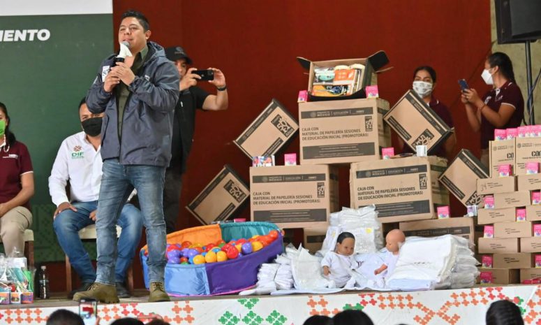 Entregarán apoyos escolares en la Huasteca potosina