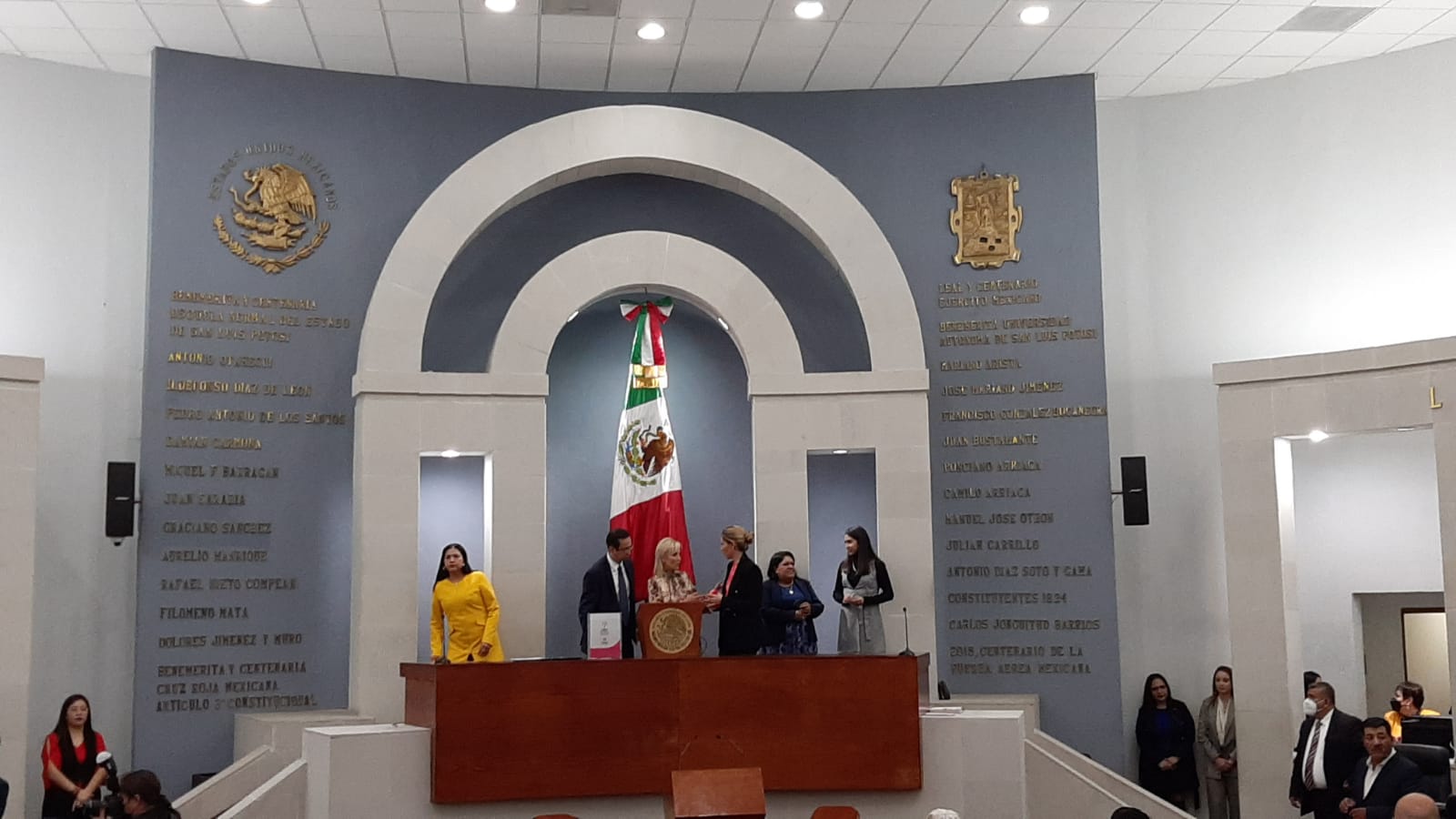 Entrega Poder Ejecutivo de SLP su primer informe al Congreso local ...