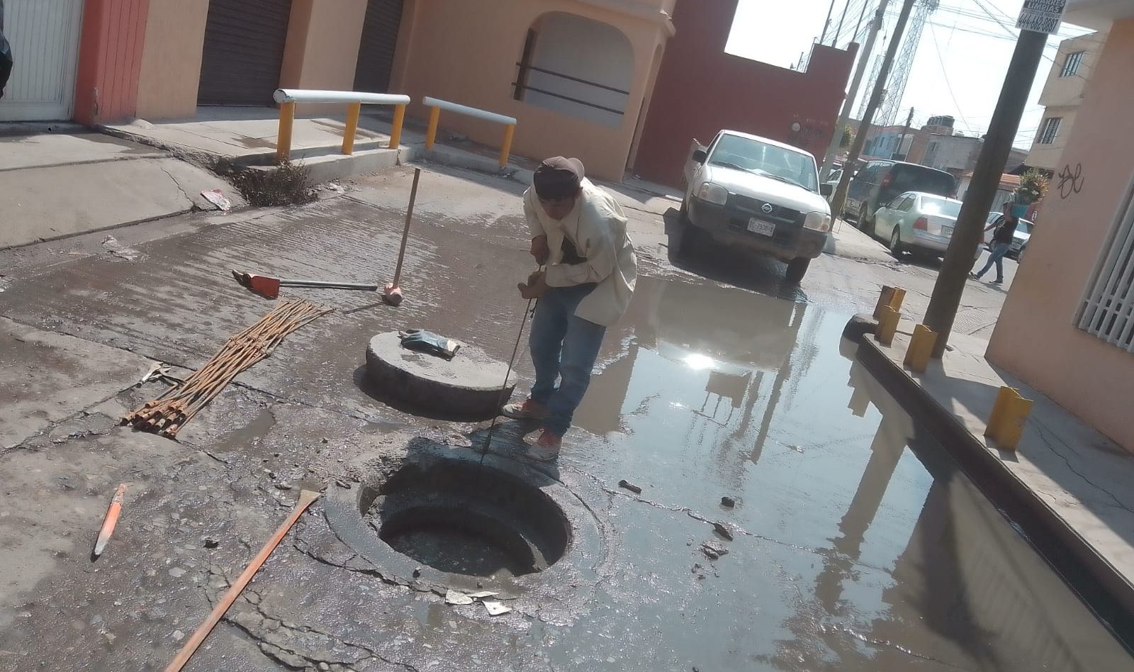 Extraen 20 kilos de basura de drenaje en colonia San Francisco ...