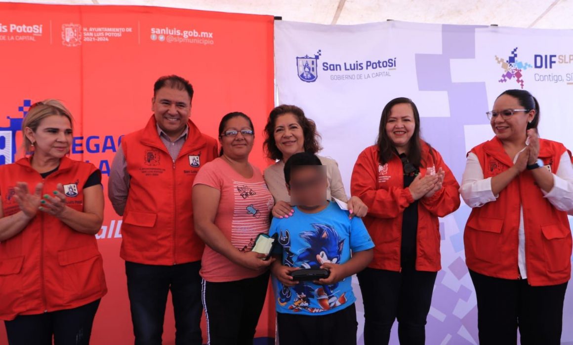 Benefició Dif Municipal A Infantes De La Pila Con Donaciones Noticias De San Luis Potosí 6804