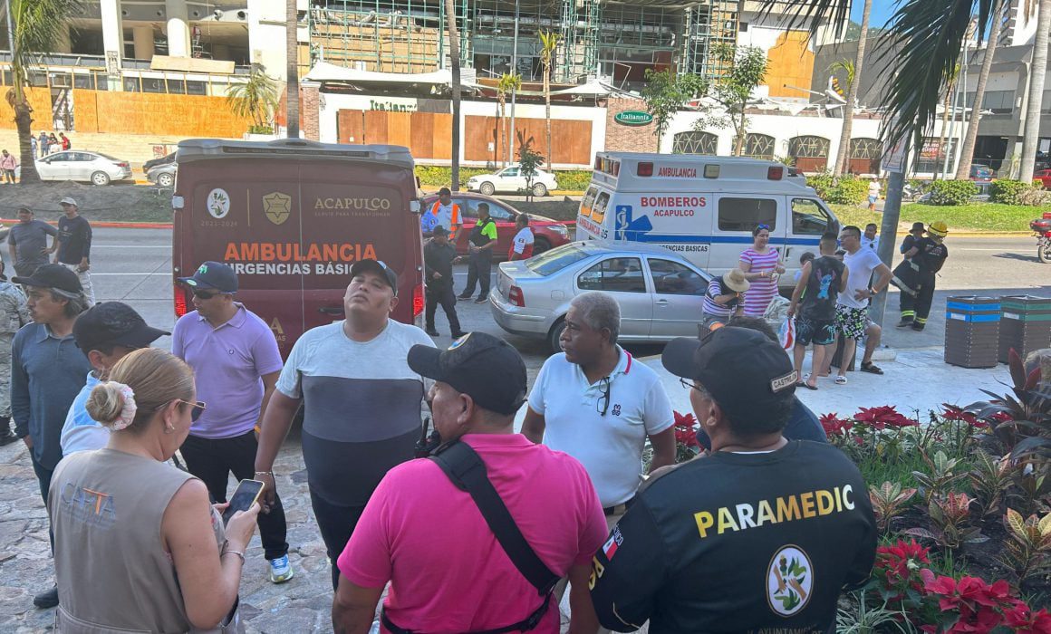 Sofocan Bomberos De Acapulco Incendio En Habitación Del Hotel Emporio ...