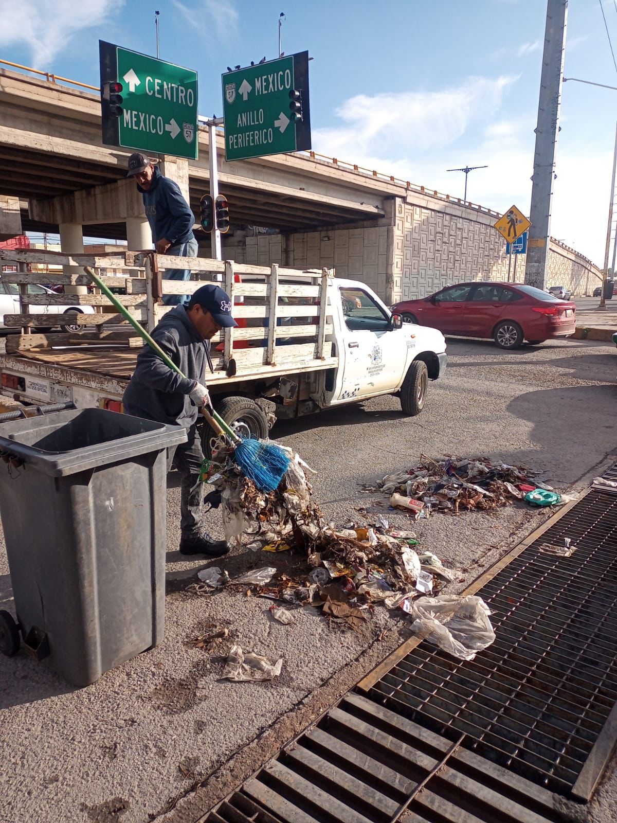 Retiran 200 toneladas de basura para evitar inundaciones en la capital ...
