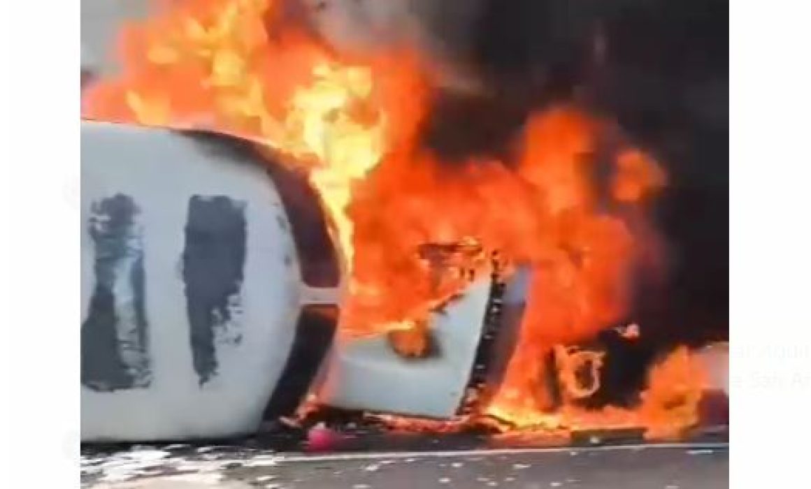 Choque frontal de tráileres deja 4 muertos en la Siglo 21 - Noticias de ...