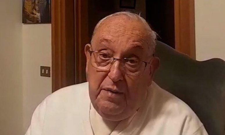 Revelan video de Francisco a jóvenes: “aprendan a escuchar a los demás”