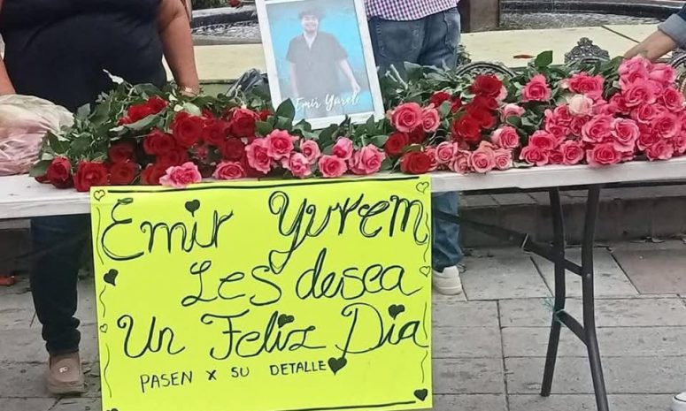Madres honran con flores a hijos desaparecidos y asesinados, en Rioverde