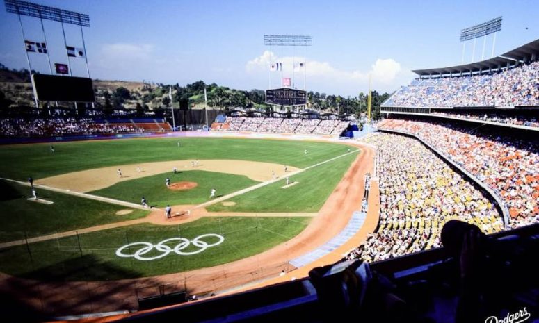 Impiden entrada de ICE al estadio de los Dodgers en Los Ángeles