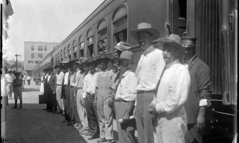 Redadas y deportaciones en EU reviven una pesadilla histórica