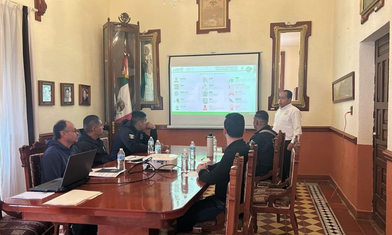 Capacitan a policías de tres municipios para sumarse a Plataforma México