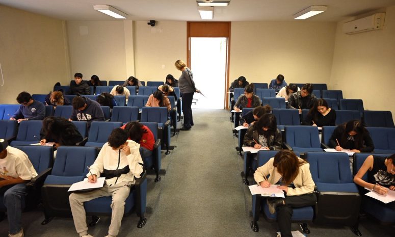 Dará UASLP jalón de orejas a prepas por reprobadera en examen de admisión