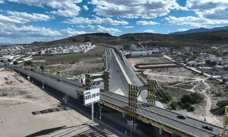 Reporta Seduvop avance en conexión de avenida Salk y vía alterna a la ZI