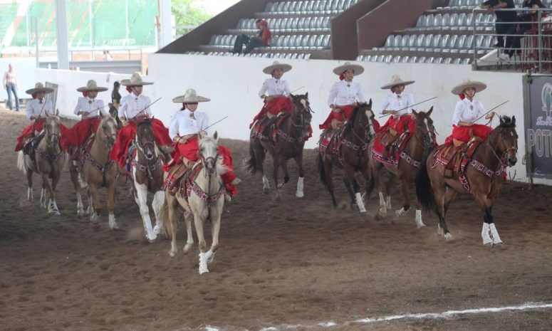 Escaramuzas potosinas disputarán la fase final del Estatal en el Lienzo “Hermoso Cariño”