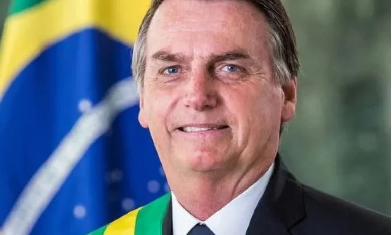 Ordenan arresto domicilio del expresidente de Brasil, Jair Bolsonaro