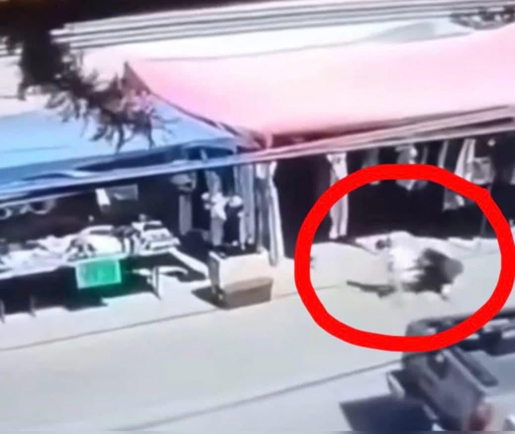 Muere joven madre al salvar a su hija de ser atropellada por camión ...