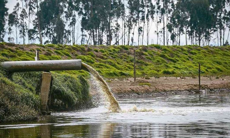Fija Nueva norma reglas para descargas de aguas residuales