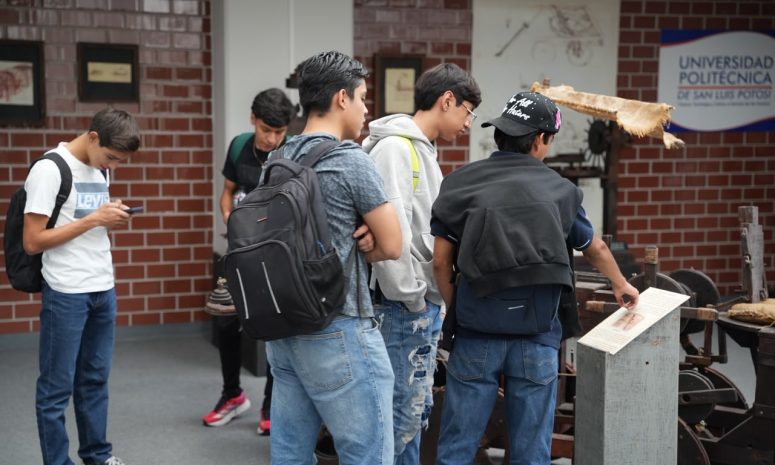 Politécnica inaugura exposición sobre Leonardo da Vinci