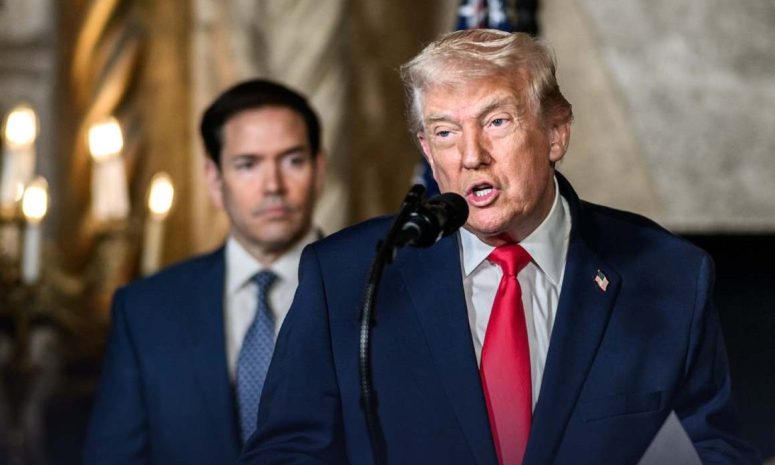 Exige Trump bajar las tasas tras alza de la Reserva Federal