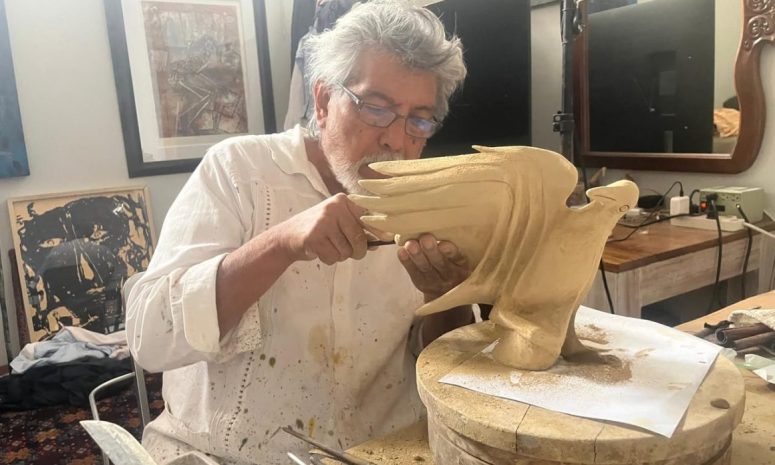 Crea Maestro Zárate escultura Ave de la libertad para Premio Quadratín