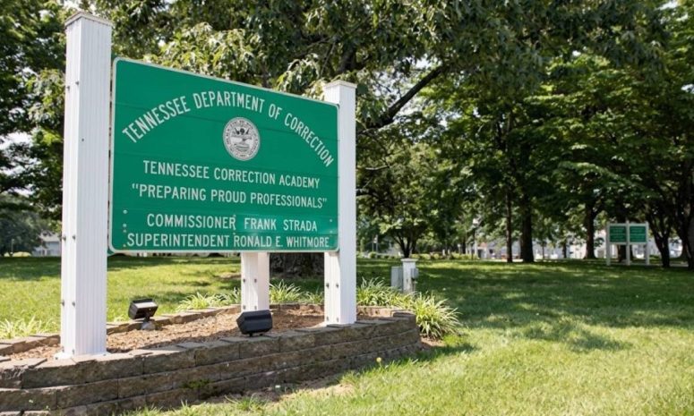Renuncia jefe de prisiones de Tennessee tras ejecución fallida