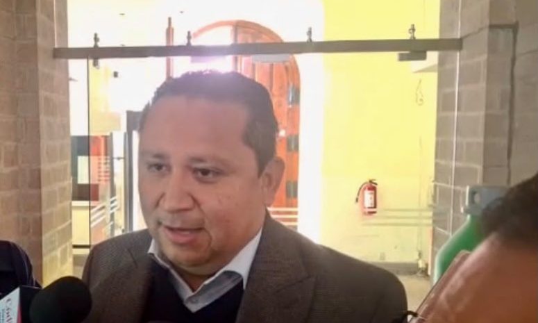 Galindo es un pendenciero que tira la piedra y esconde la mano: Gámez